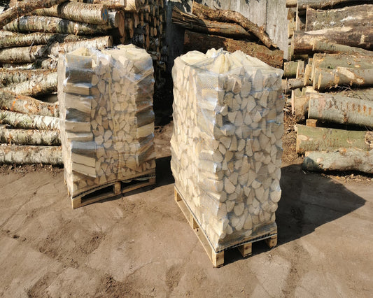 ANGEBOT Kaminholz Brennholz trocken, Raummeter auf Palette gestapelt inkl. 1 Sack Anfeuerholz ca. 10KG gratis